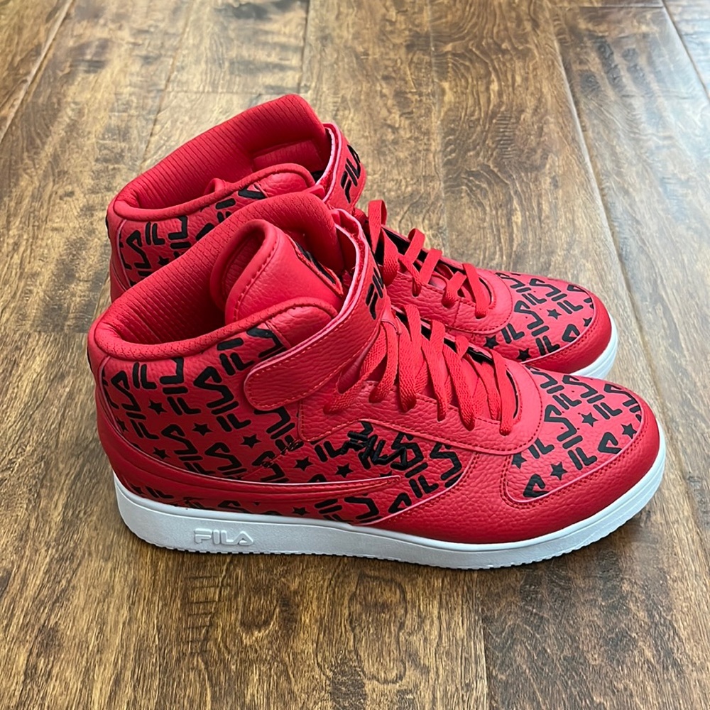 Fila High Tops Sneakers Size 9.5 - Picture 1 of 13